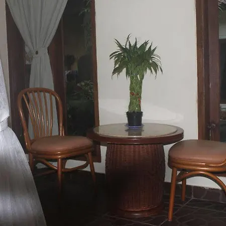 Bali Permai Tulamben Bungalows Hotel